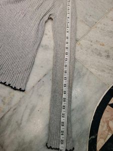 H&amp;M Ribbed Crew Neck Long Sleeve Top