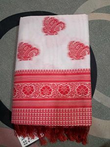 Elegant White &amp; Red Paisley Saree