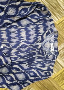 Stylish Blue &amp; White Ikat Print Kurta
