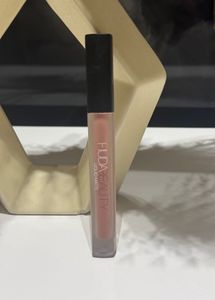 Huda Beauty Liquid Matte Lipstick