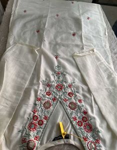 Embroidered White Kurta with Red Dupatta