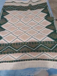Green and White shawl