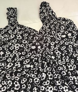 Cute black Floral Mini Dress