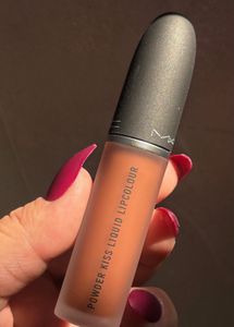 MAC Powder Kiss Liquid Lipcolour:- impulsive