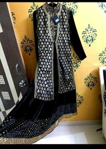 Velvet Wedding Gown🖤👌