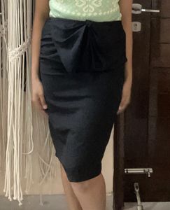 Veromoda Black Bow Style Skirt