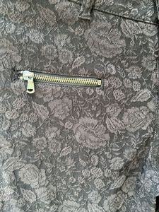 Stylish Textured Black Skinny Pants