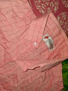 Men's Pink Checkered Long Sleeve Shirt