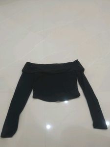 Black Off-Shoulder Long Sleeve Top