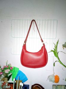 Chic Red Shoulder Bag