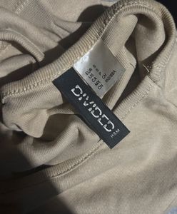 Stylish Cropped T-Shirt