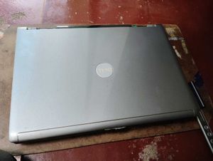 Dell D630 Casing with FAULTY display