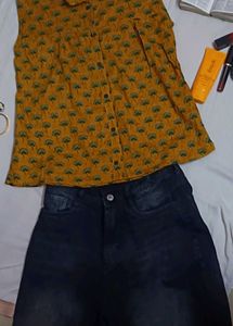 Stylish Printed Sleeveless Top