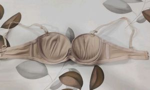 Nude Wired Padded Detachable Straps Bra