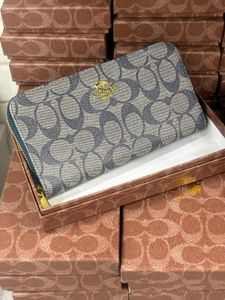 Coach Signature Wallet - PREMIUM QUALITY WD BOX