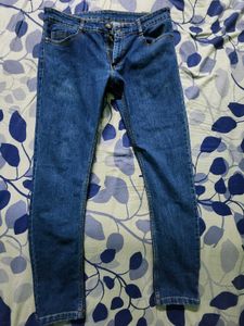 7 Men's Long, Half Sleeve T-Shirts, Jeans