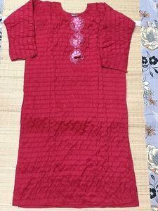 Beautiful Red Kurta with Floral Embellishments