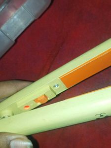 Small Women's Straightener