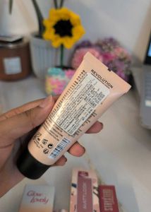 Combo of 2lipstic and 2 base products