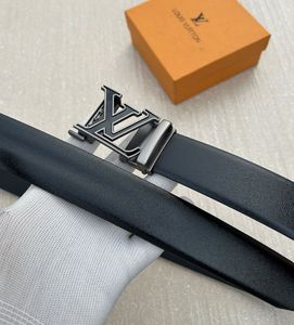 Louis Vuittion Designer Logo Belt