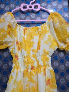 Chic Yellow Floral Midi Dress