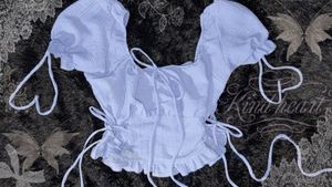 Cute Puff Sleeve Tie-Up Crop Top
