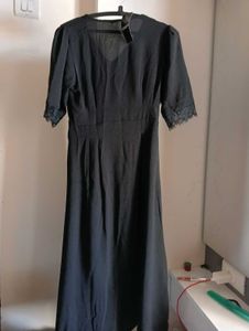 Elegant Black Lace Trim Midi Dress