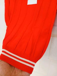 Chic Red Knit Top with Bow Details
