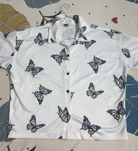 🦋 White Butterfly Print Cropped Shirt