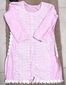 Side Lace Embroidered Kurta