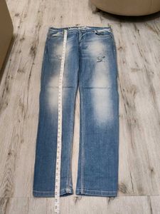Ma6205 Vogue jeans waist 36 inches