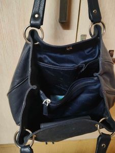 Stylish Black Handbag