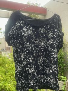 Black White Floral Print Top