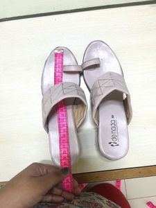 Stylish light purple heels
