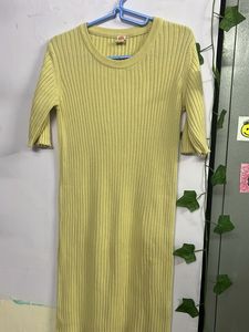 Chic Ribbed Knit Midi Dress