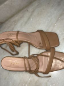 buy fast Stylish Tan Strappy Sandals