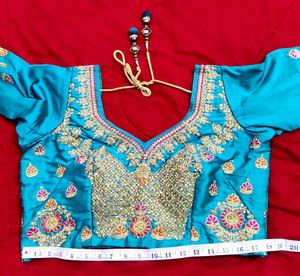Embroidered Blouse with latkan 💫