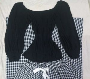 black fitted top🕷️