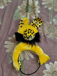 Cute Yellow Leopard towel hanger