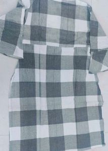 Chic Plaid Kurta with Bell Sleeves