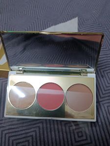 Blush Highlight And Contour Kit