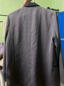 Chic Grey Blazer