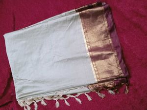 ✨Elegant Pure Banarasi Silk Saree – Maroon Border
