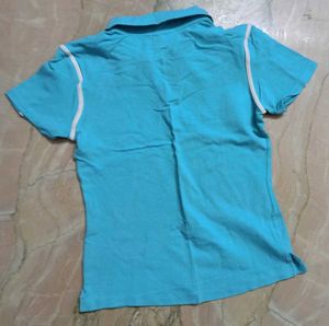 Vintage Y2K Reebok Polo Shirt  (Size L)