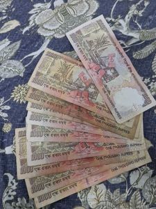 10 pcs lot Vintage 1000 Rupee Notes Collection