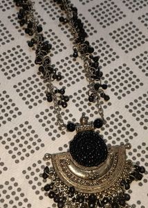 Elegant Black Beaded Necklace