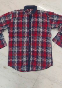 Stylish Plaid Long-Sleeve Shirt
