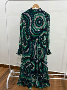 Abstract Retro print Maxi with smocked cuffs