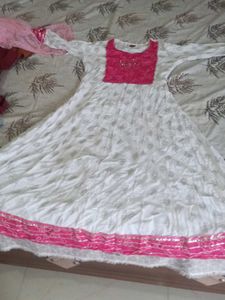 Elegant White &amp; Pink Anarkali