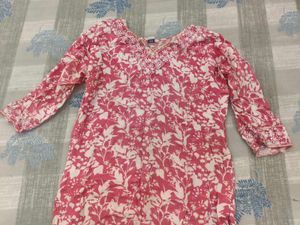 Chic Pink Floral Print Kurta Top